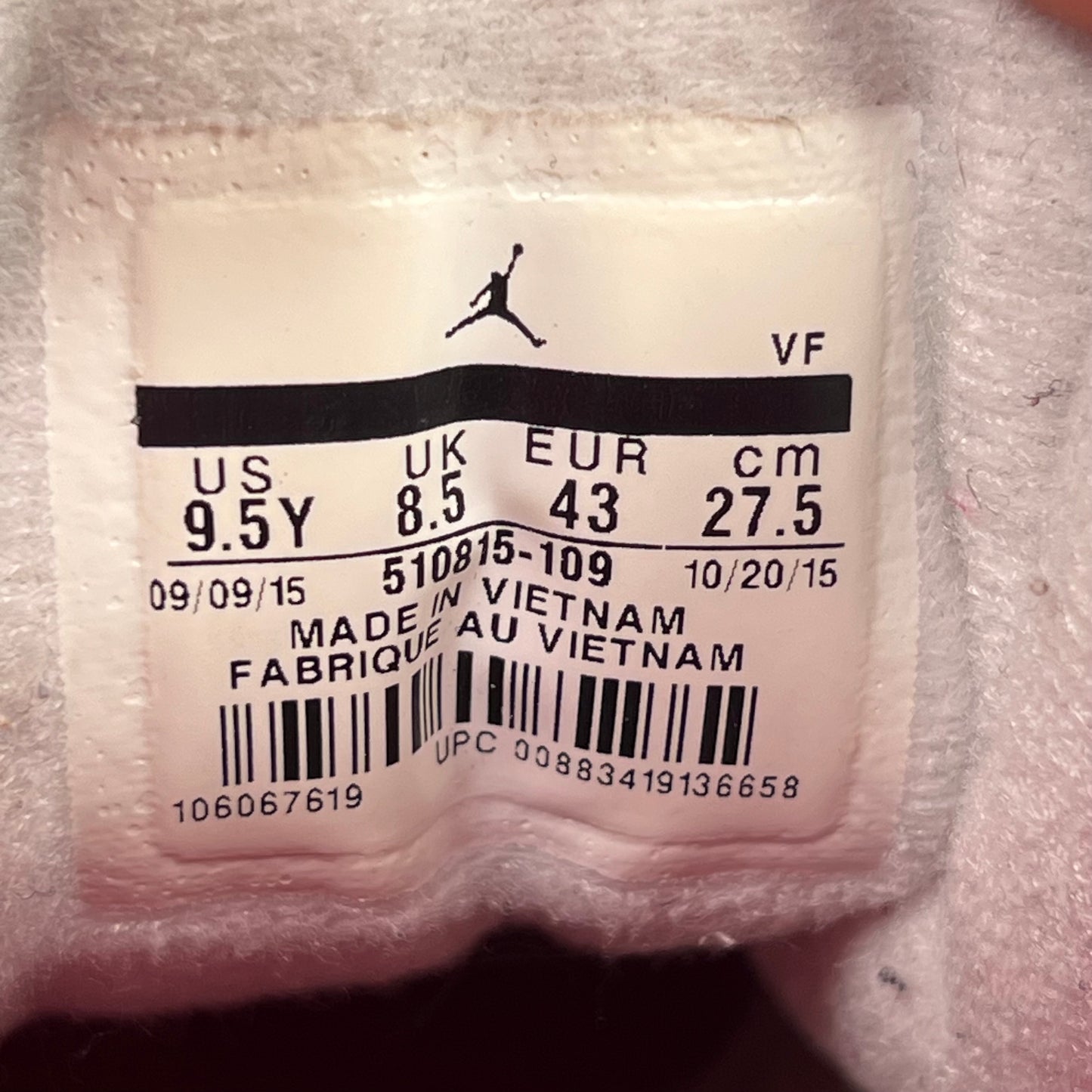 Jordan 12 Dynamic Pink GS (2015) Size 9.5y USED s17548