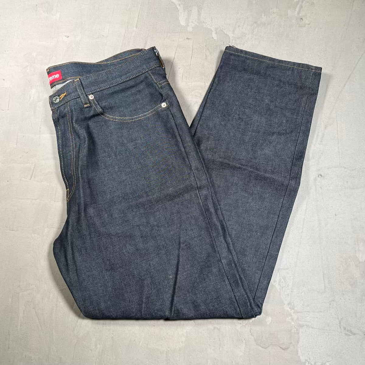 Supreme Baggy Selvedge Denim Indigo Jeans (2025) Size 34 USED x18844