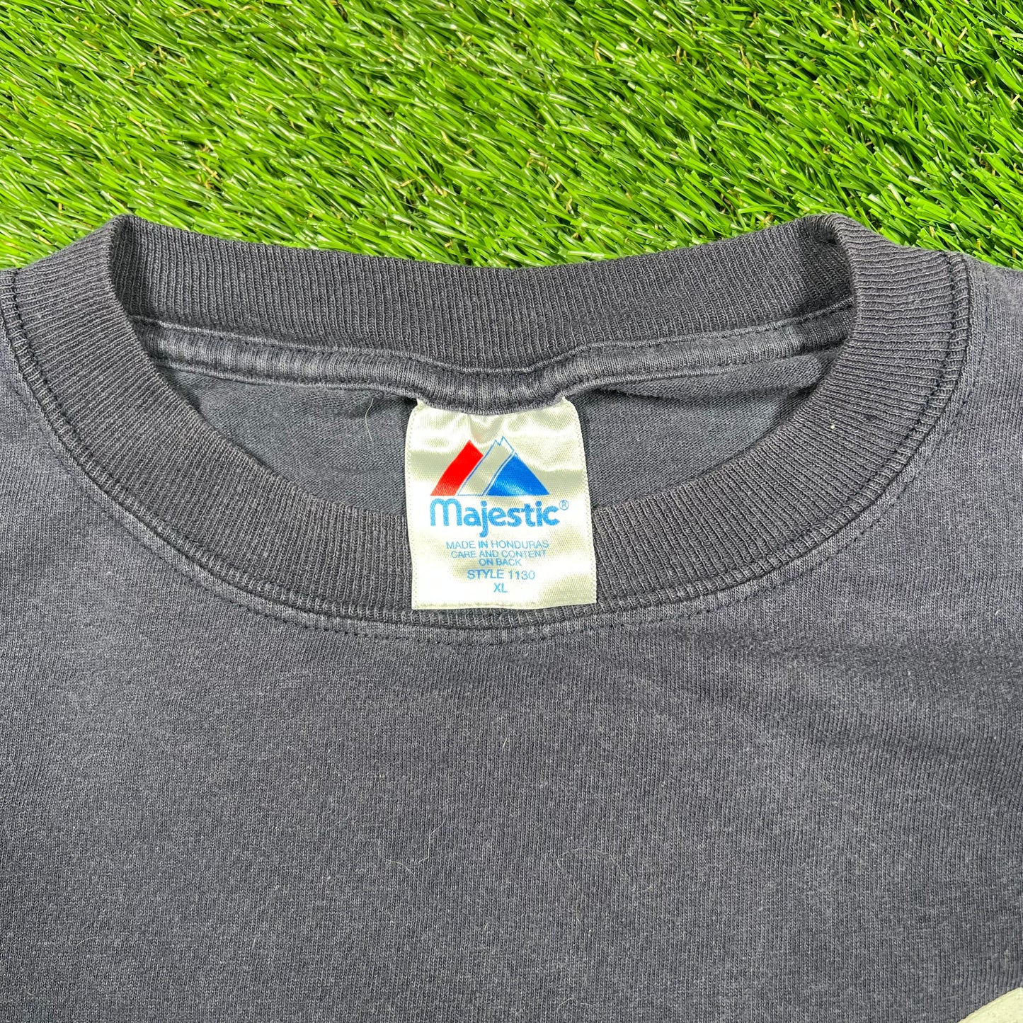 1990s Yankees 2 Jeter Majestic Navy Blue Tee Size XL USED v17334