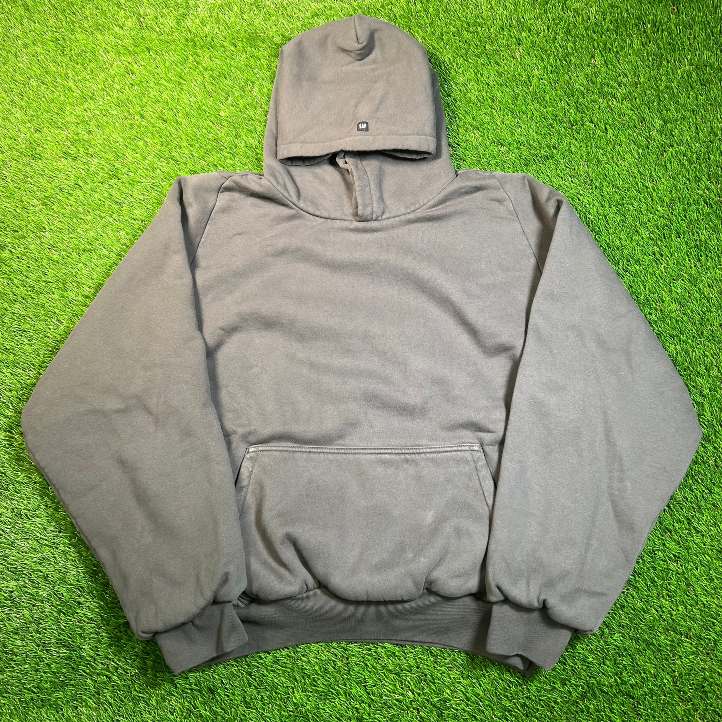 Yeezy Gap Double Layer Thick Grey Hoodie Size Large USED x16880