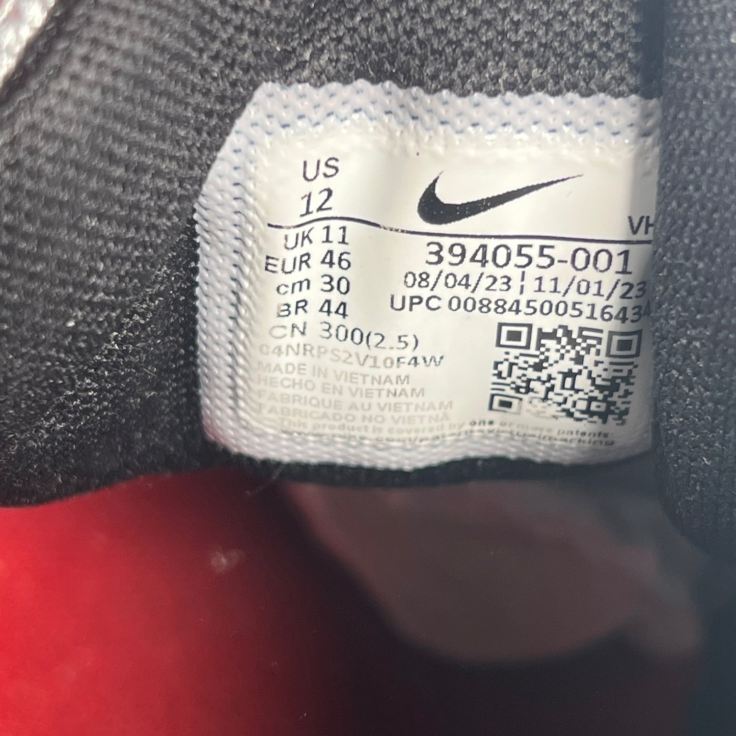 Nike Initiator Metallic Silver Red (2023) Size 12 USED s19492