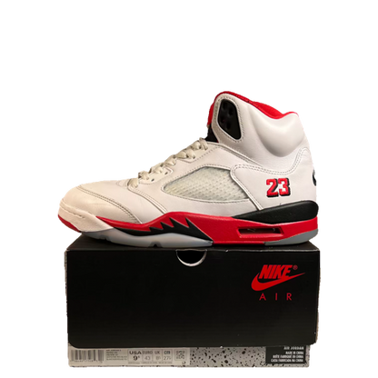 Jordan 5 Fire Red Black Tongue (2025) Size 9.5 USED s23619