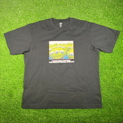 Toy Story Uniqlo Chosen Alian Black Tee Size XL USED v17617