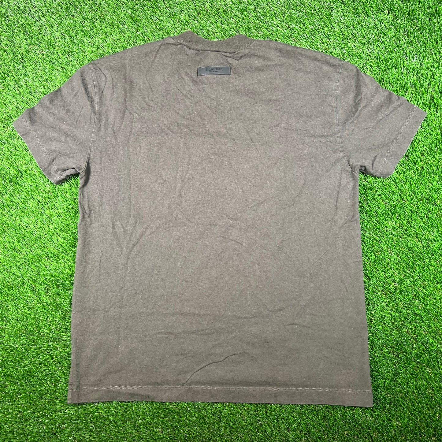 Fear of God FOG Essentials Dark Cement Tee Size Medium USED x15330