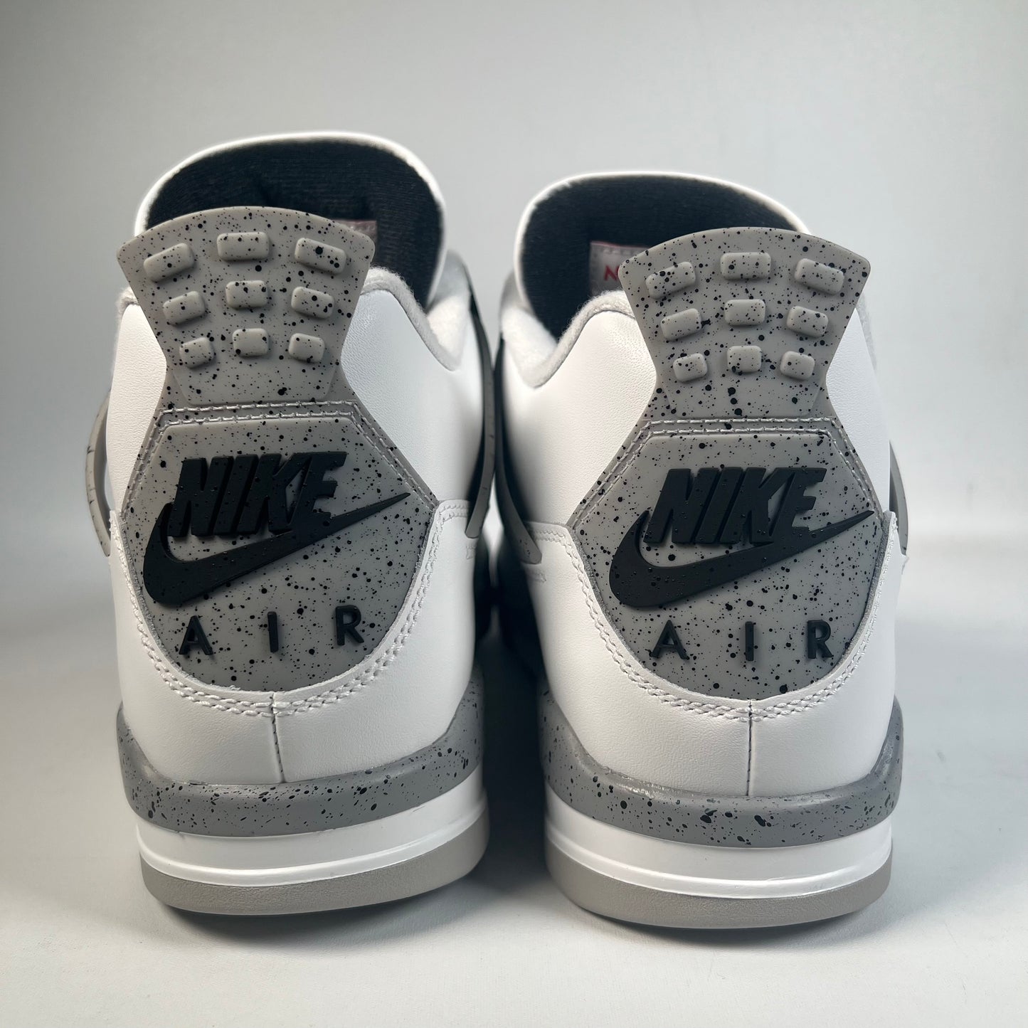 Jordan 4 White Cement (2025) Size 10.5 NEW s22143