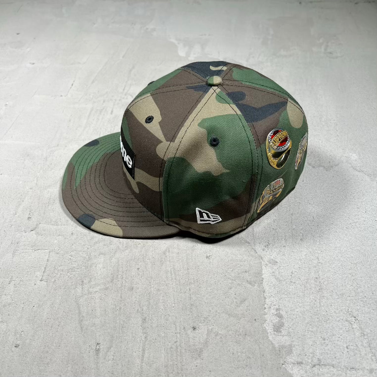 Supreme New Era Rings Box Logo Fitted Size 7.5 USED x18358
