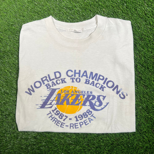 1988 LA Lakers Three Peat World Champs White Tee Size Medium USED v18106