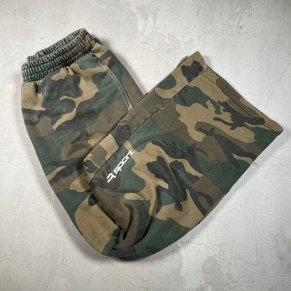 GV Gallery Raspberry Hills Sport Camo Sweatpants Size Small USED x17547
