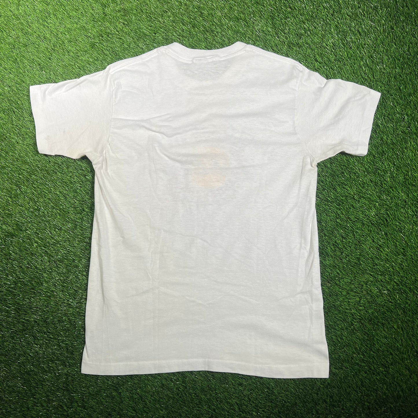 1988 LA Lakers Three Peat World Champs White Tee Size Medium USED v18106