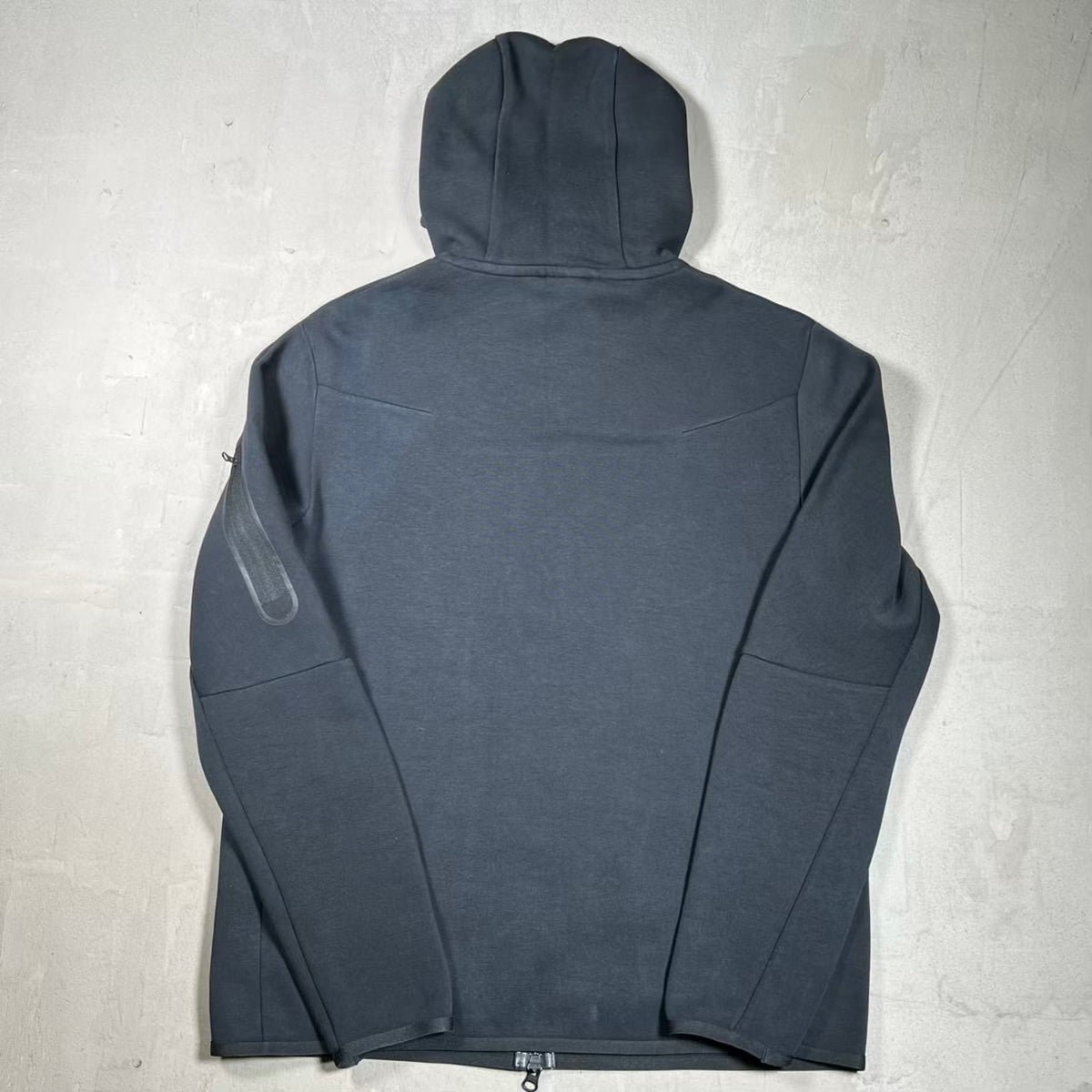Nike Tech Black Zip Up Hoodie Size Medium USED v20203