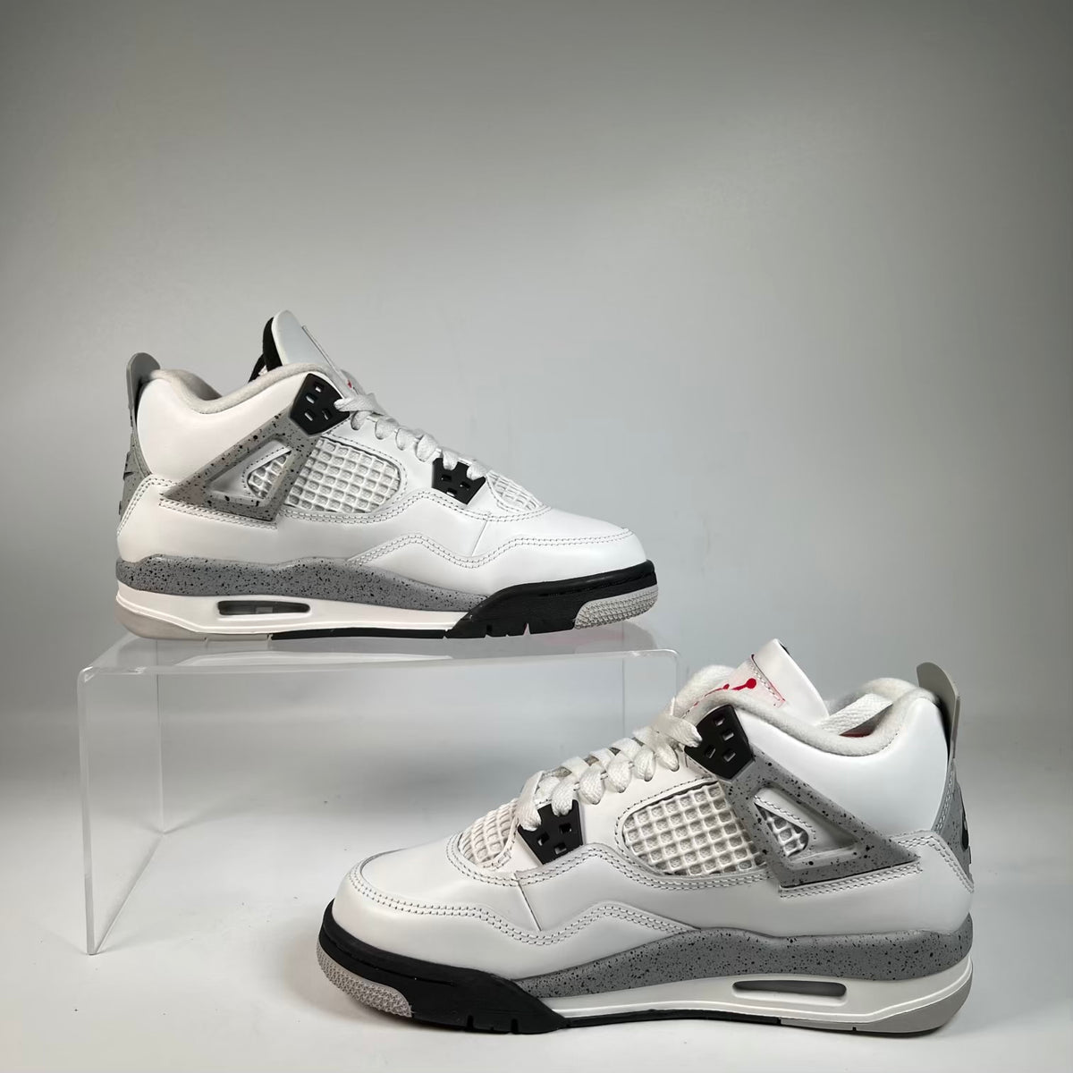 Jordan 4 White Cement (2025) Size 5y NEW s23427