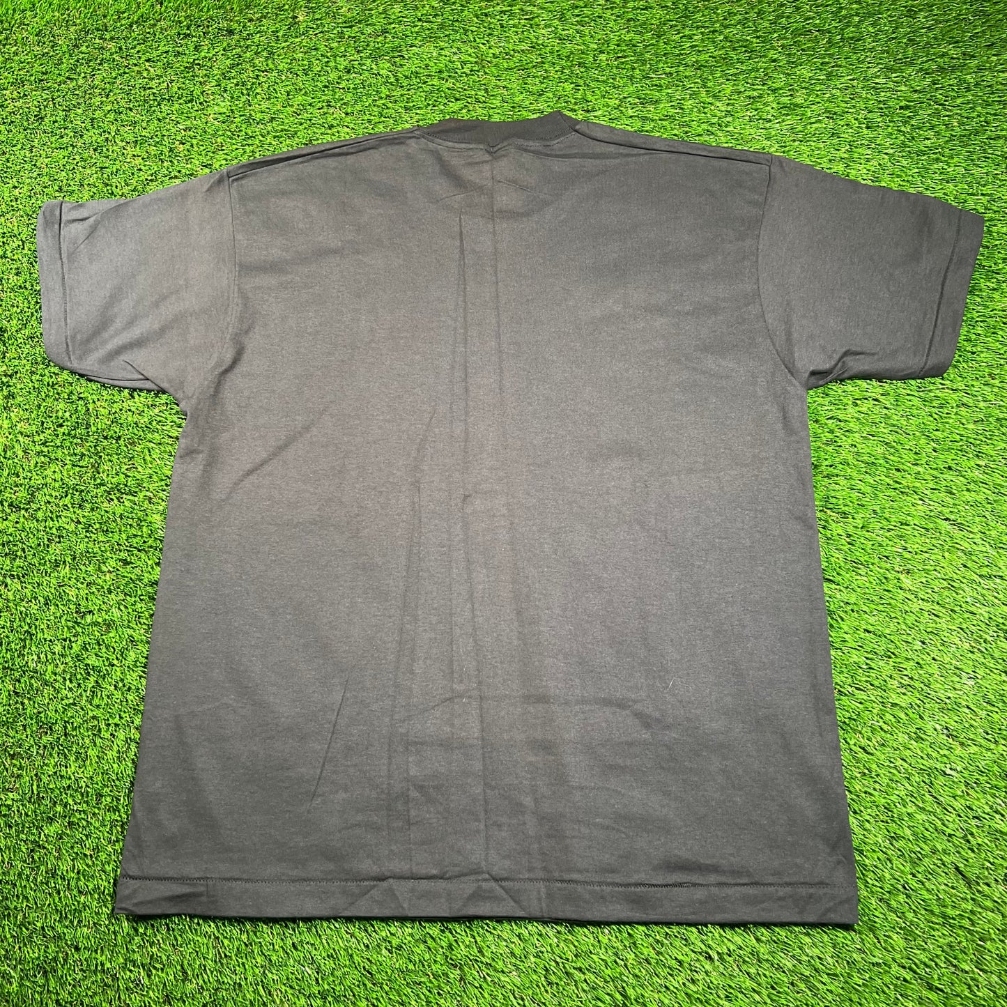 1980's Robin Art Black Tee Size XL USED v18393