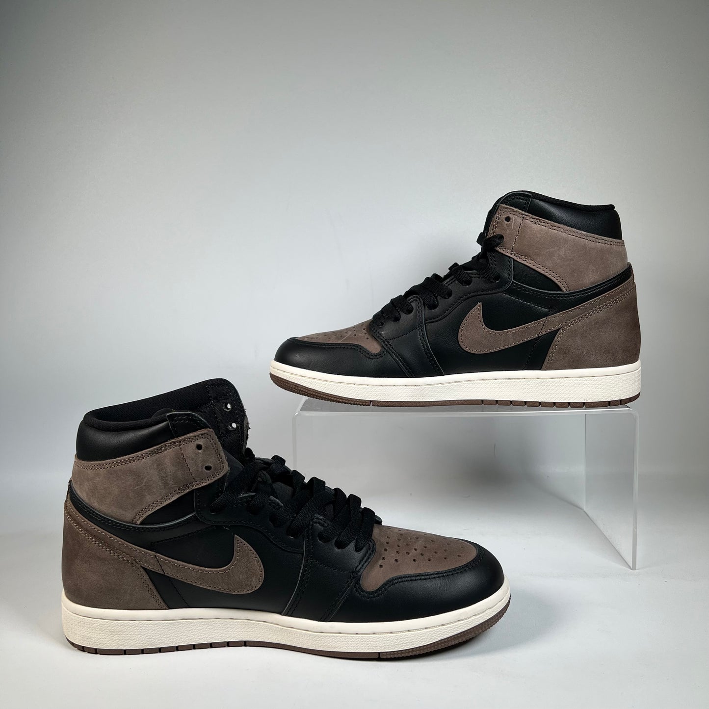 Jordan 1 High Palomino (2023) Size 9 USED s22196