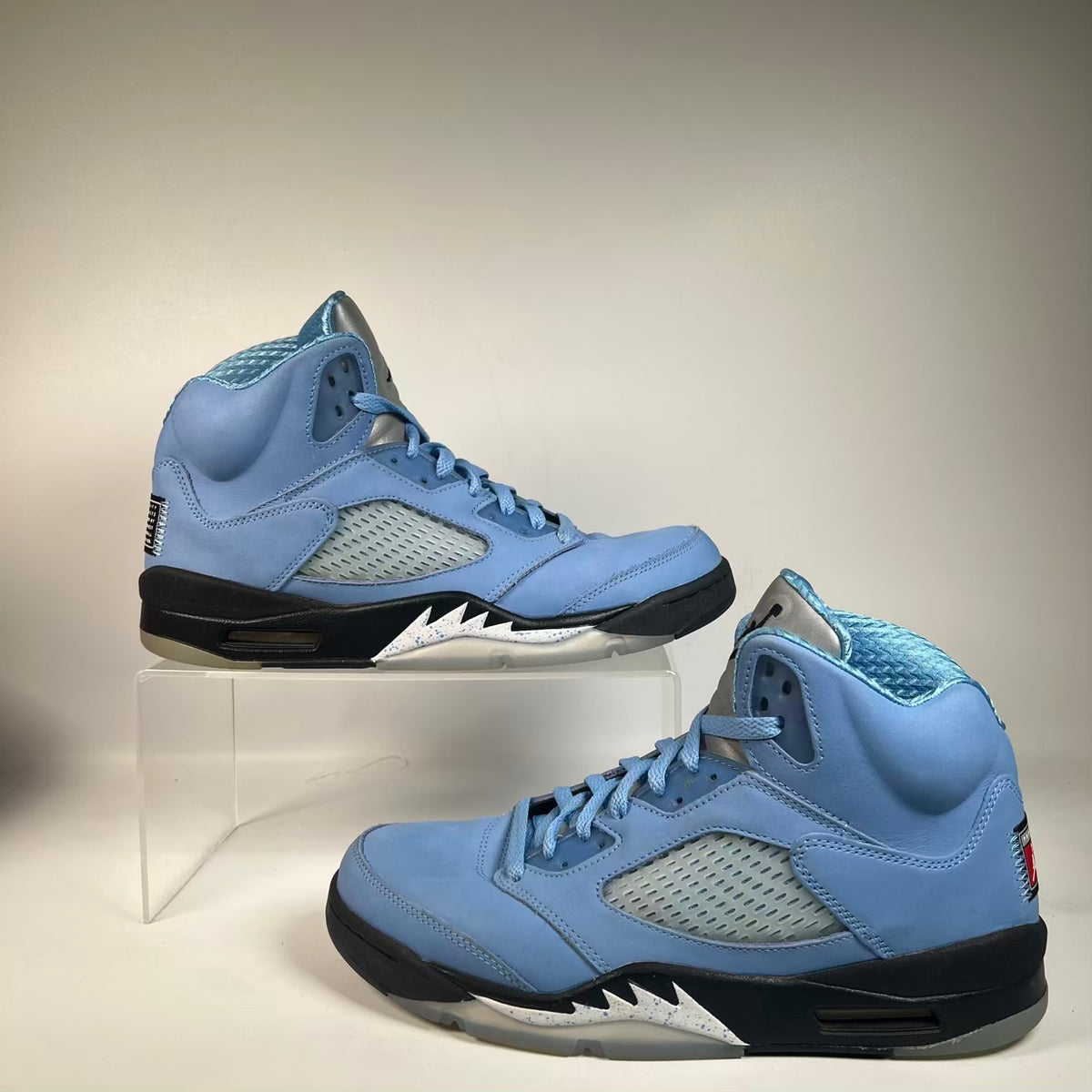 Jordan 5 UNC University Blue (2023) Size 10 USED s23549