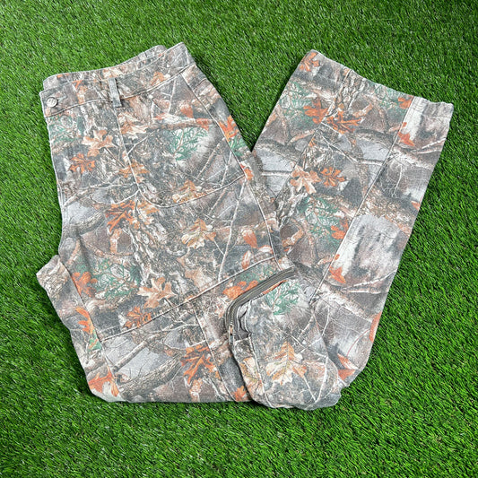 GV Gallery Raspberry Hills Real Tree Cargo Pants Size Large USED x14473