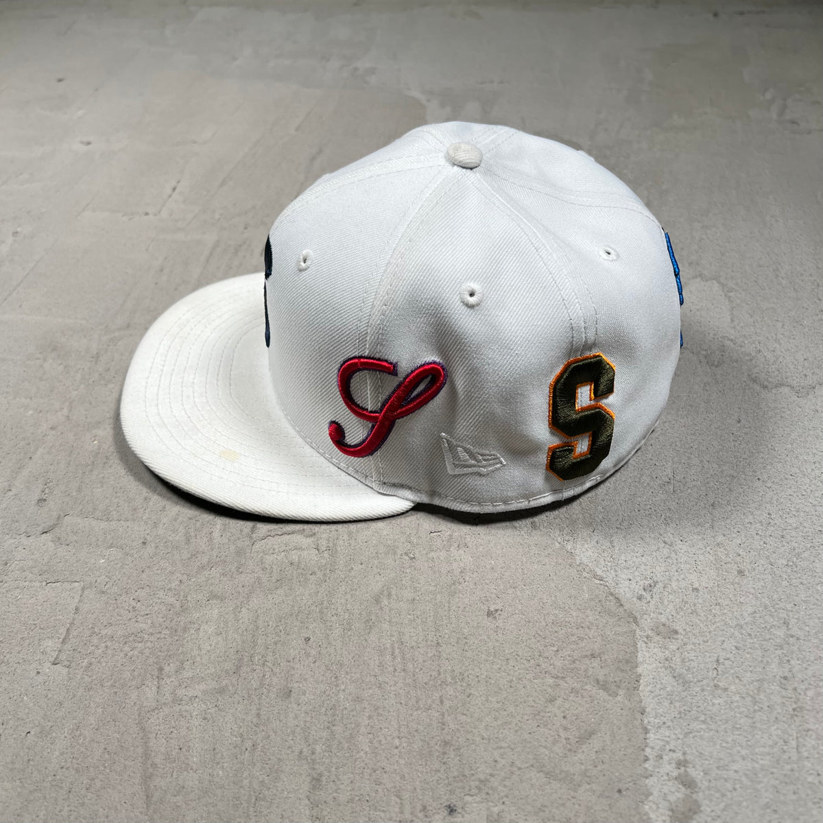 Supreme Multi S Logo New Era White Fitted Hat Size 7 1/8 USED x18566
