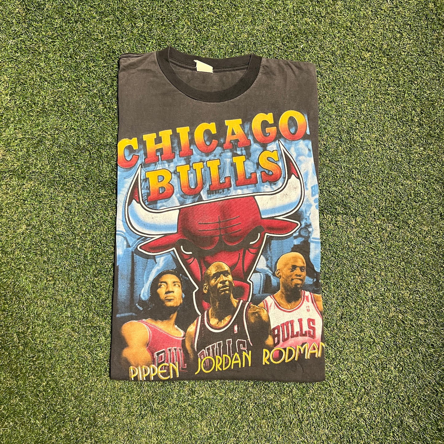 1996 Chicago Bulls World Champs Rap Style Black Tee Size XL USED v16048
