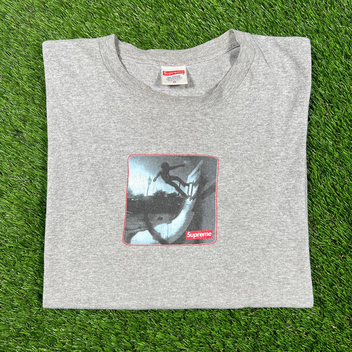 Supreme Grey Shadow Tee (2021) Size Medium USED x14731
