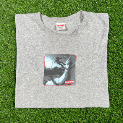 Supreme Grey Shadow Tee (2021) Size Medium USED x14731