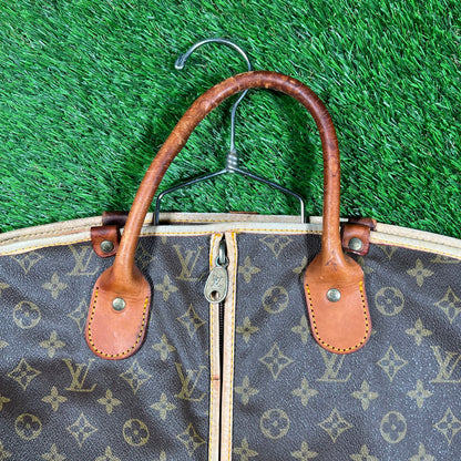 1980s Louis Vuitton Monogram Suit Bag USED v18214
