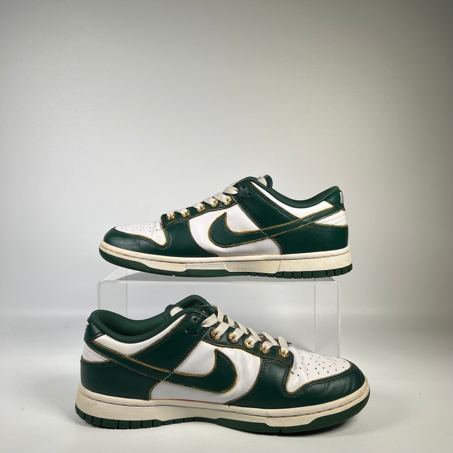 Nike Dunk Low Michigan State Custom Gold Eyelets Size 8.5 USED s6874