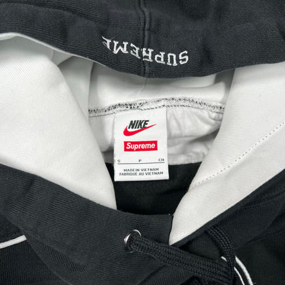 Nike Supreme Black/White Pullover Hoodie (2026) Size Small USED x18971