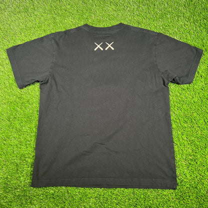 Kaws Uniqlo Grey Figure Black Tee Size Medium USED x14797