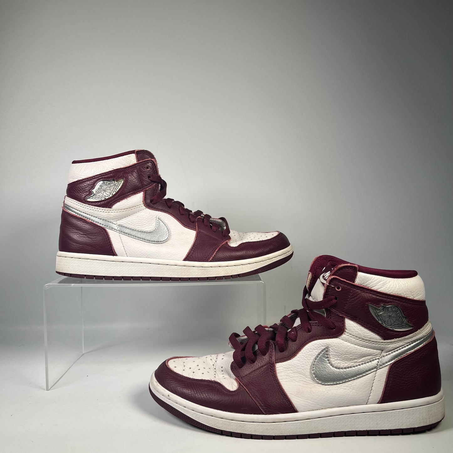 Jordan 1 Bordeaux Size 10 USED s17302