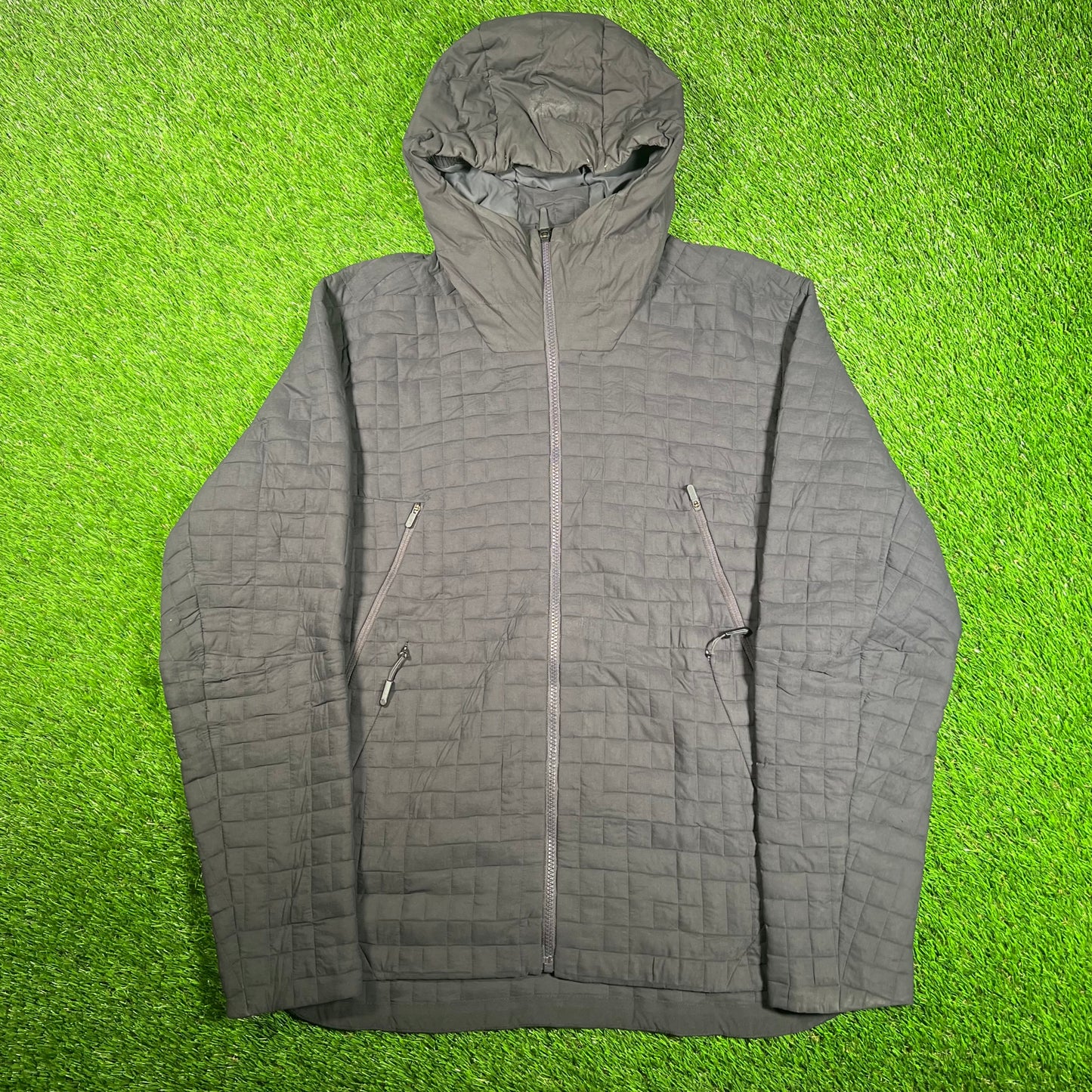 North Face Quilted Black Jacket Size Large USED v17970