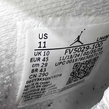 Jordan 4 White Cement (2025) Size 11 USED s23628