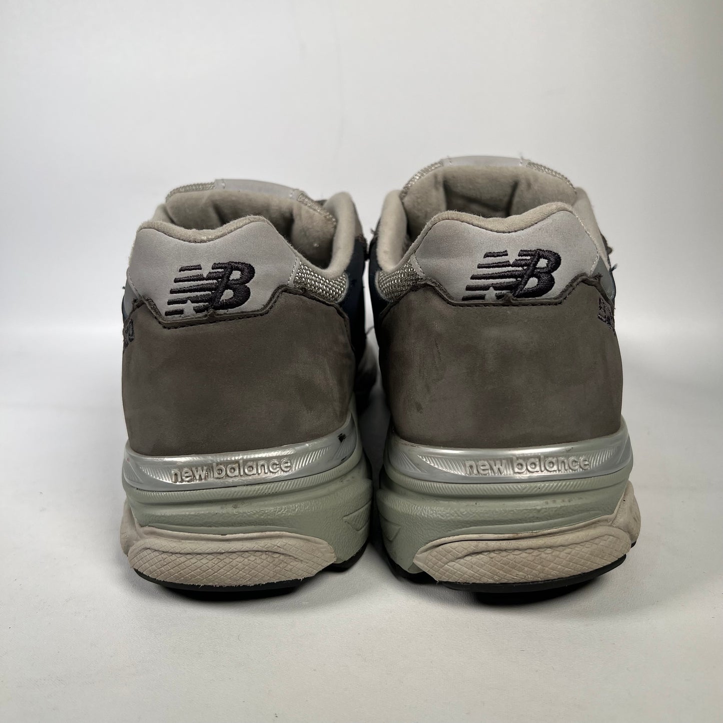 New Balance 920 Grey Black (2022) Size 12 USED s20419