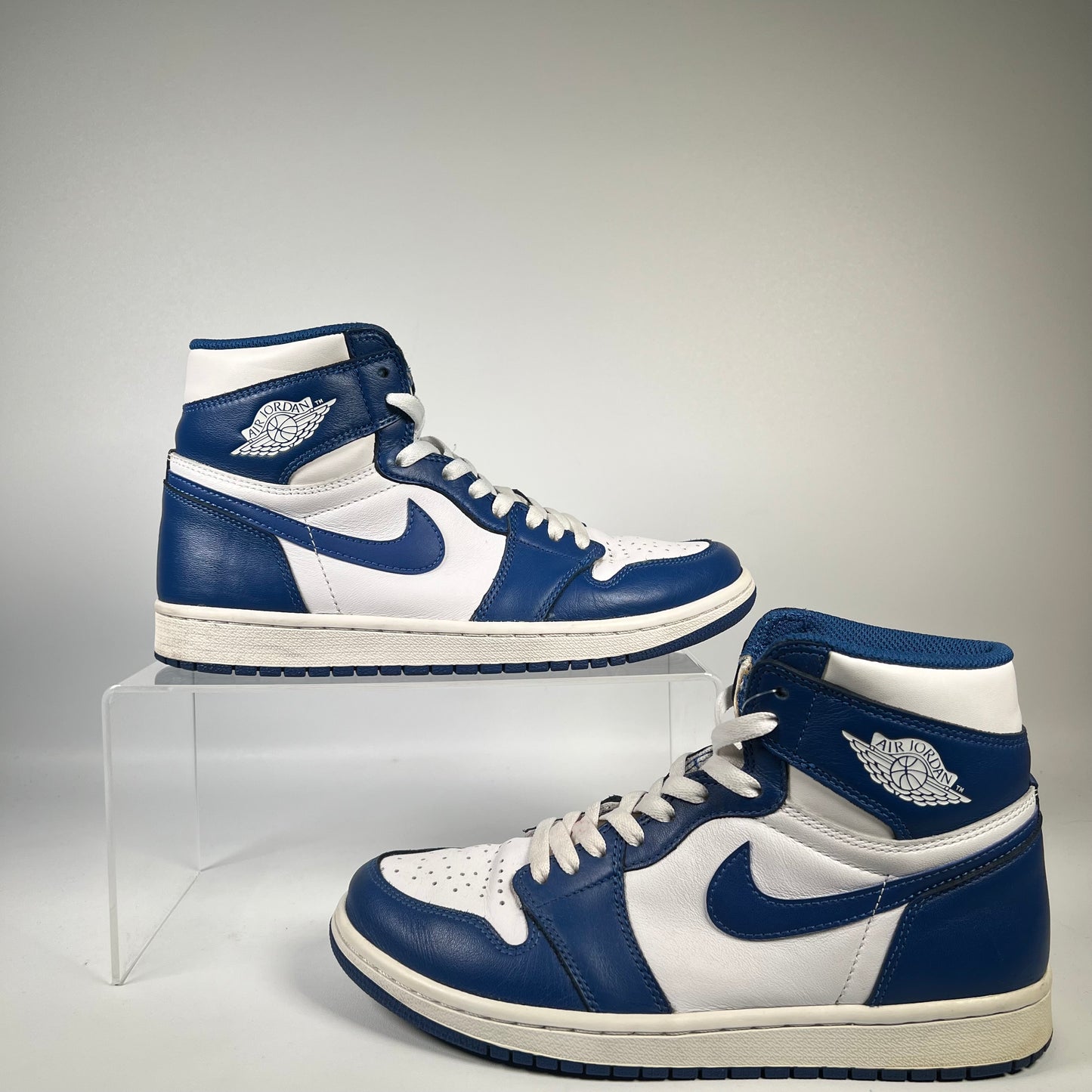 Jordan 1 Storm Blue 2016 Size 8 USED s13413