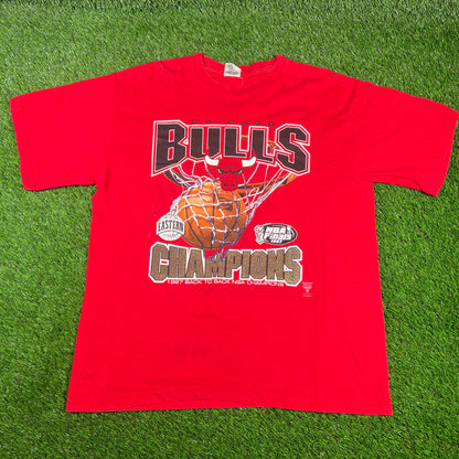 1997 Chicago Bulls NBA Finals Back to Back Champ Tag Red Tee Size XL USED v16728