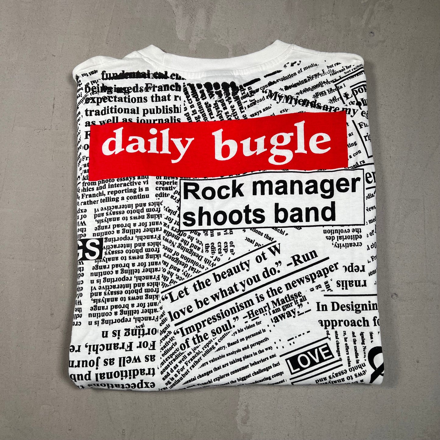 Iron Maiden Newspaper AOP Brockum Tag Tee Size Large USED v11585