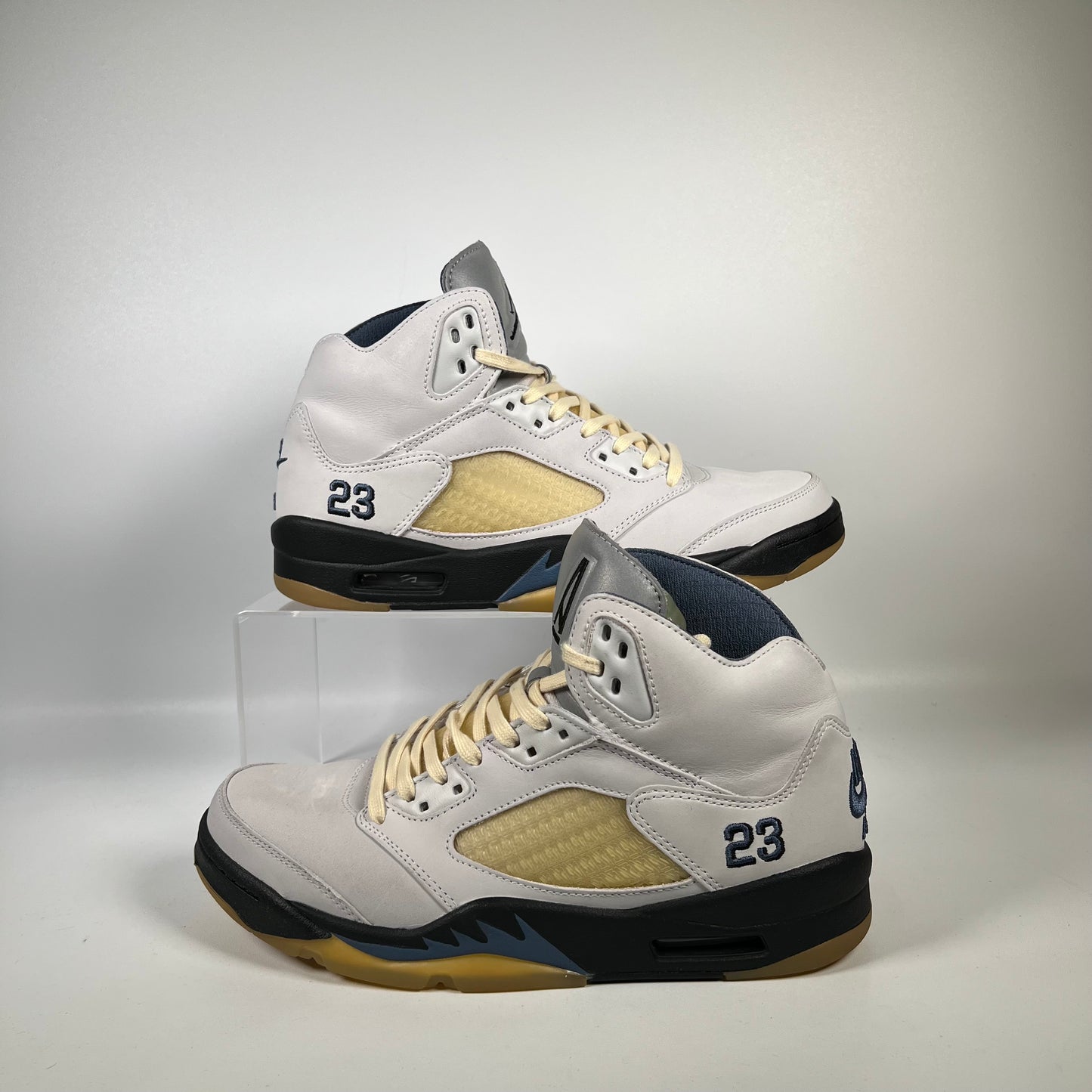 Jordan 5 A Ma Maniere (2023) Size 9M/10.5W USED s18751