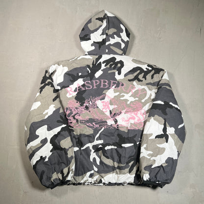 GV Gallery Raspberry Deron Winter Camo Jacket Size Large USED x17439