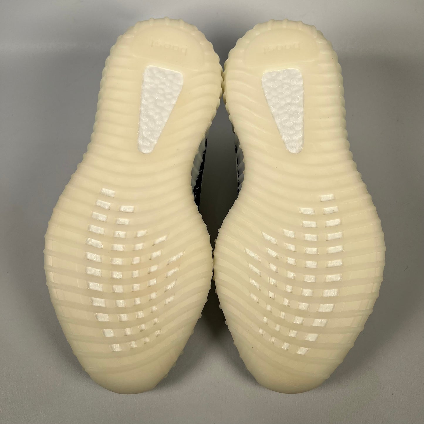 Yeezy 350 Zebra (2017) Size 10 NEW s18684