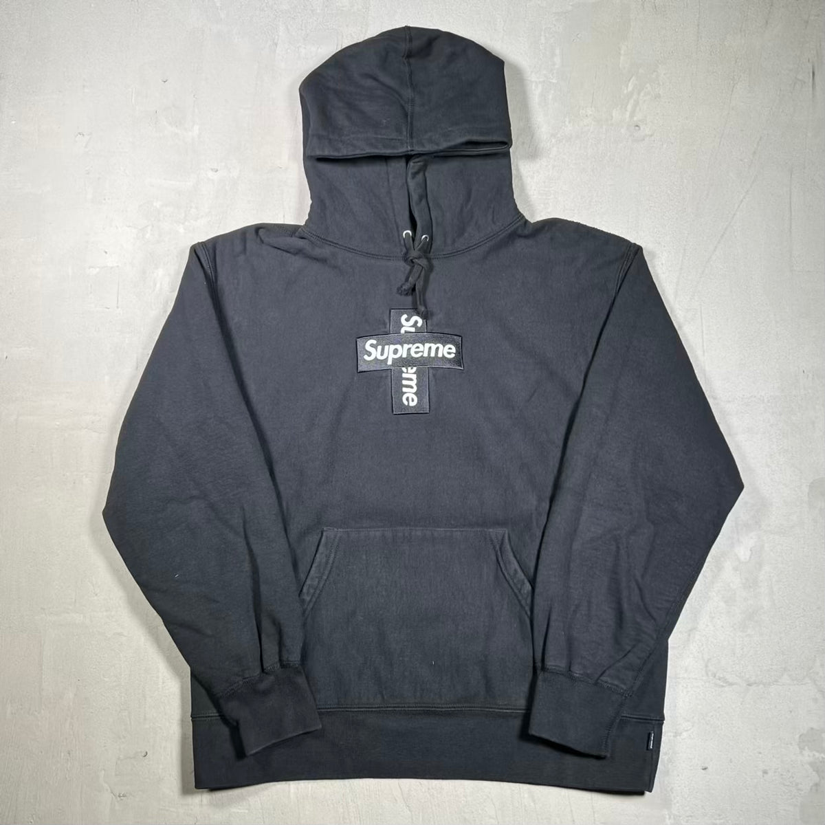 Supreme Cross Box Logo Black Hoodie (2020) Size Medium USED x18609