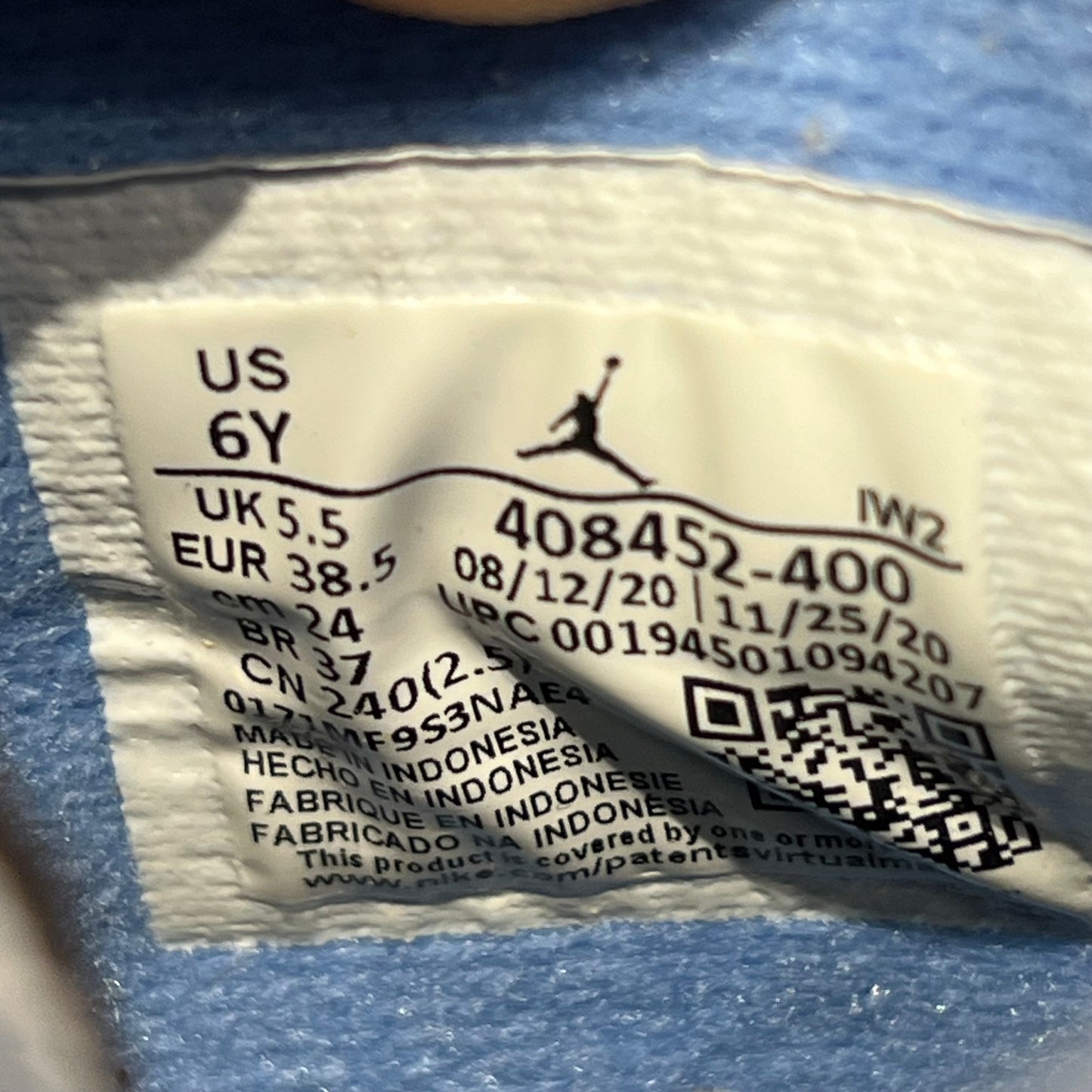 Jordan 4 University Blue Size 6y USED s17174