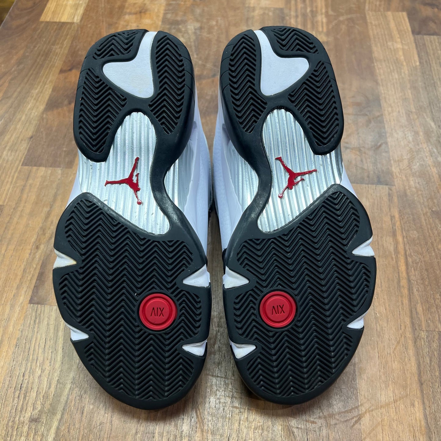 Jordan 14 Retro Black Toe (2024) Size 8 USED S16455