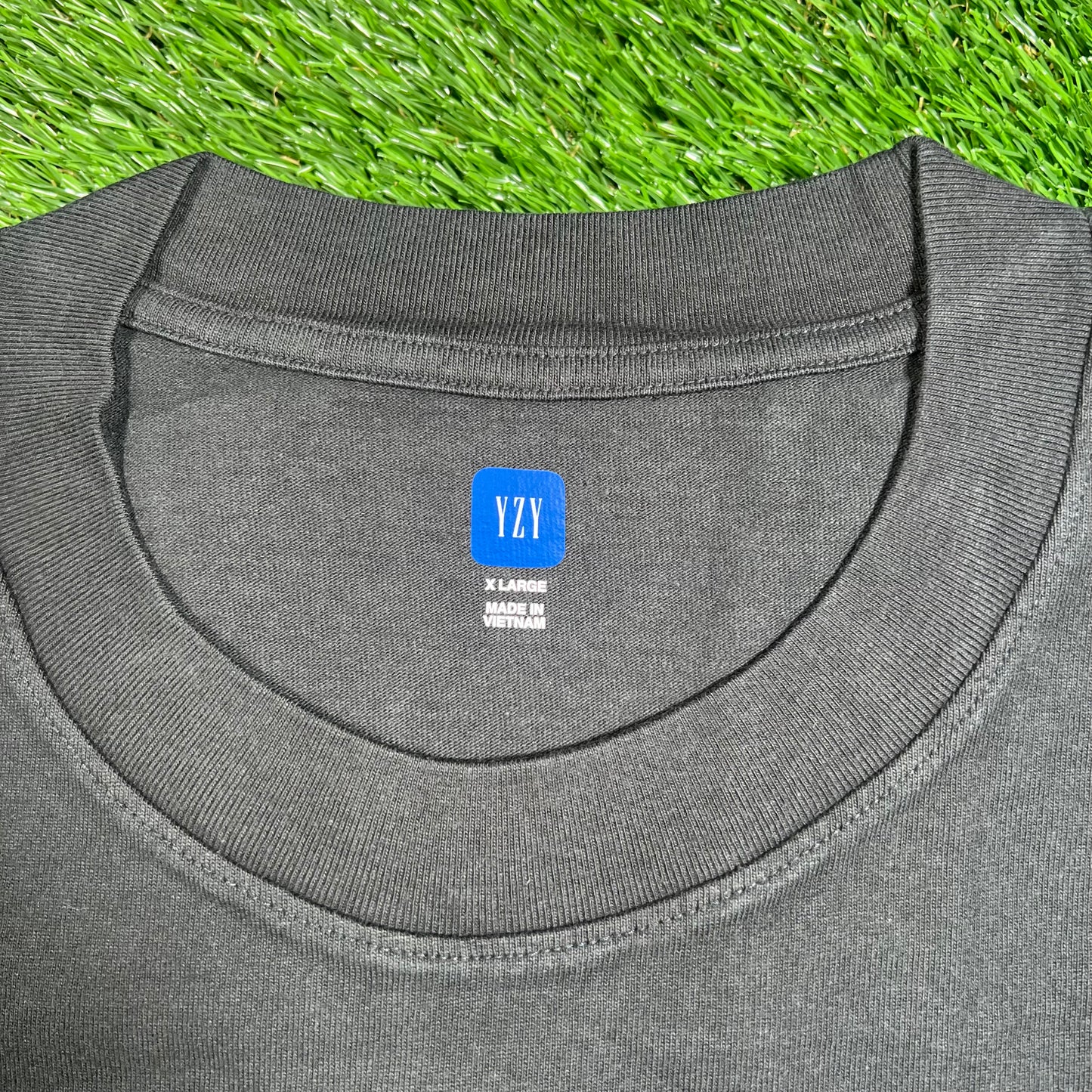 Yeezy Gap Basic Black Tee Size XL NEW x15790