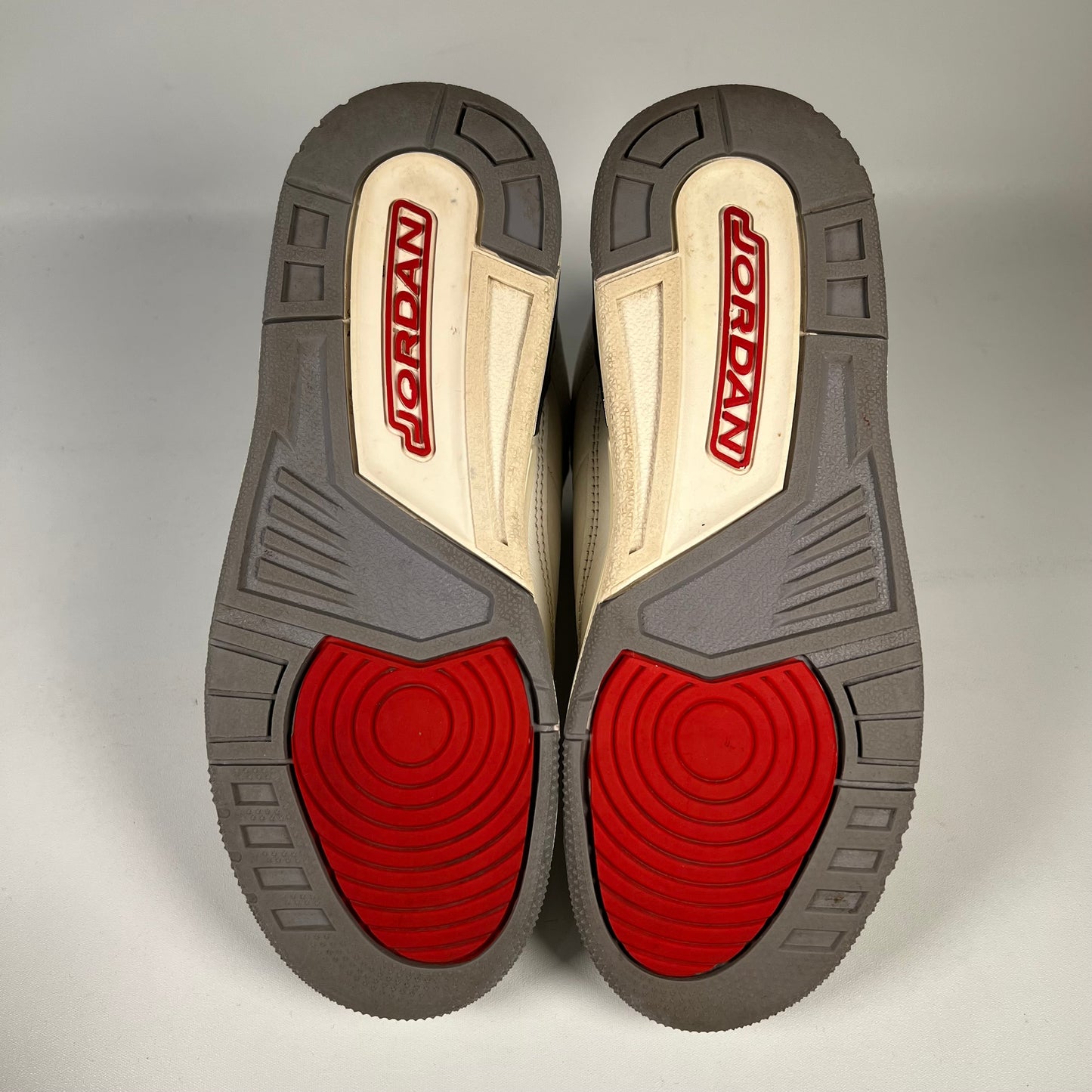 Jordan 3 White Cement Reimagined (2023) Size 7 USED s19572