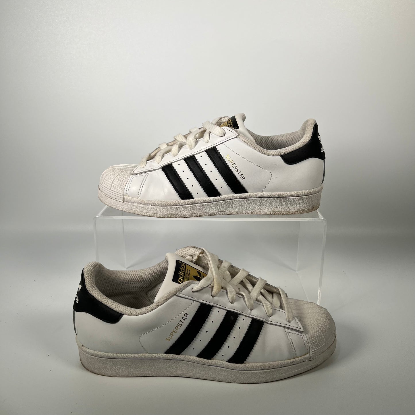 Adidas Superstar White Size 5.5 USED s17323