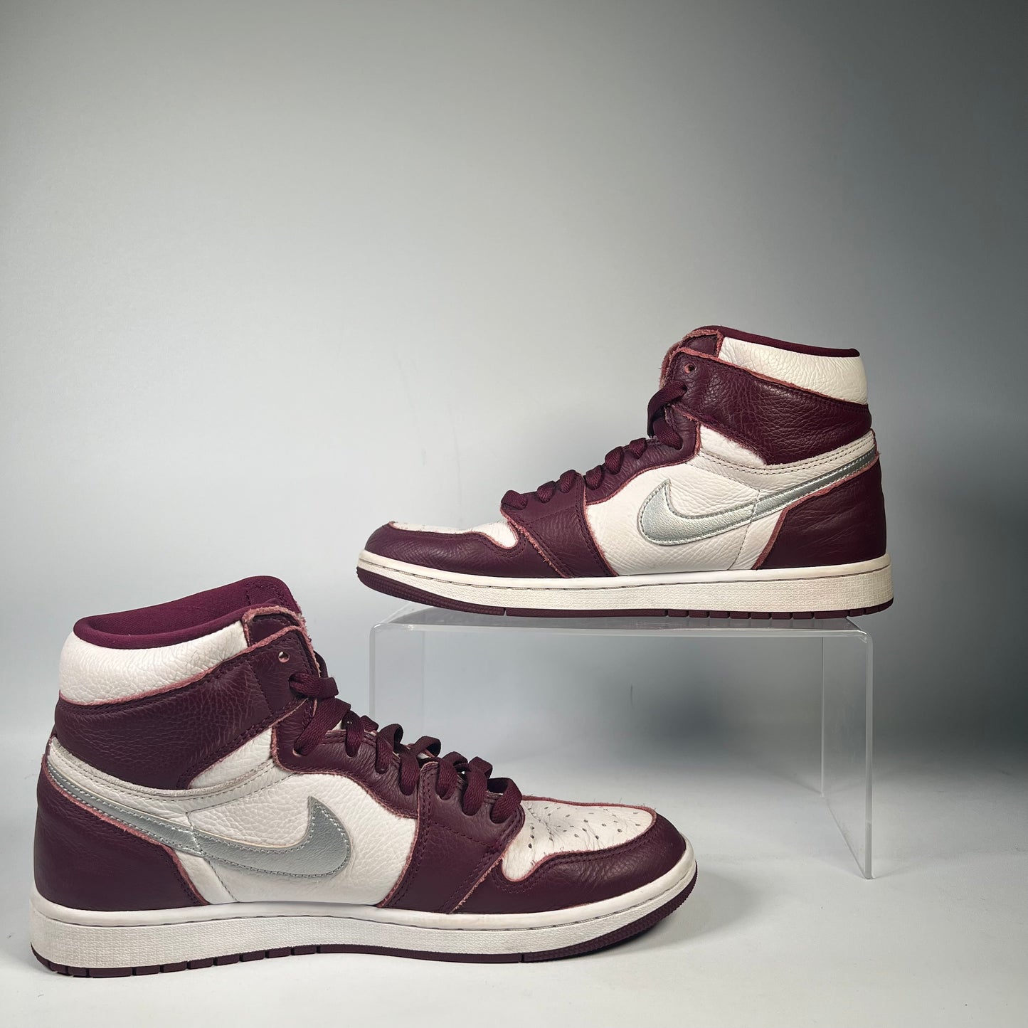 Jordan 1 Bordeaux Size 10 USED s17302