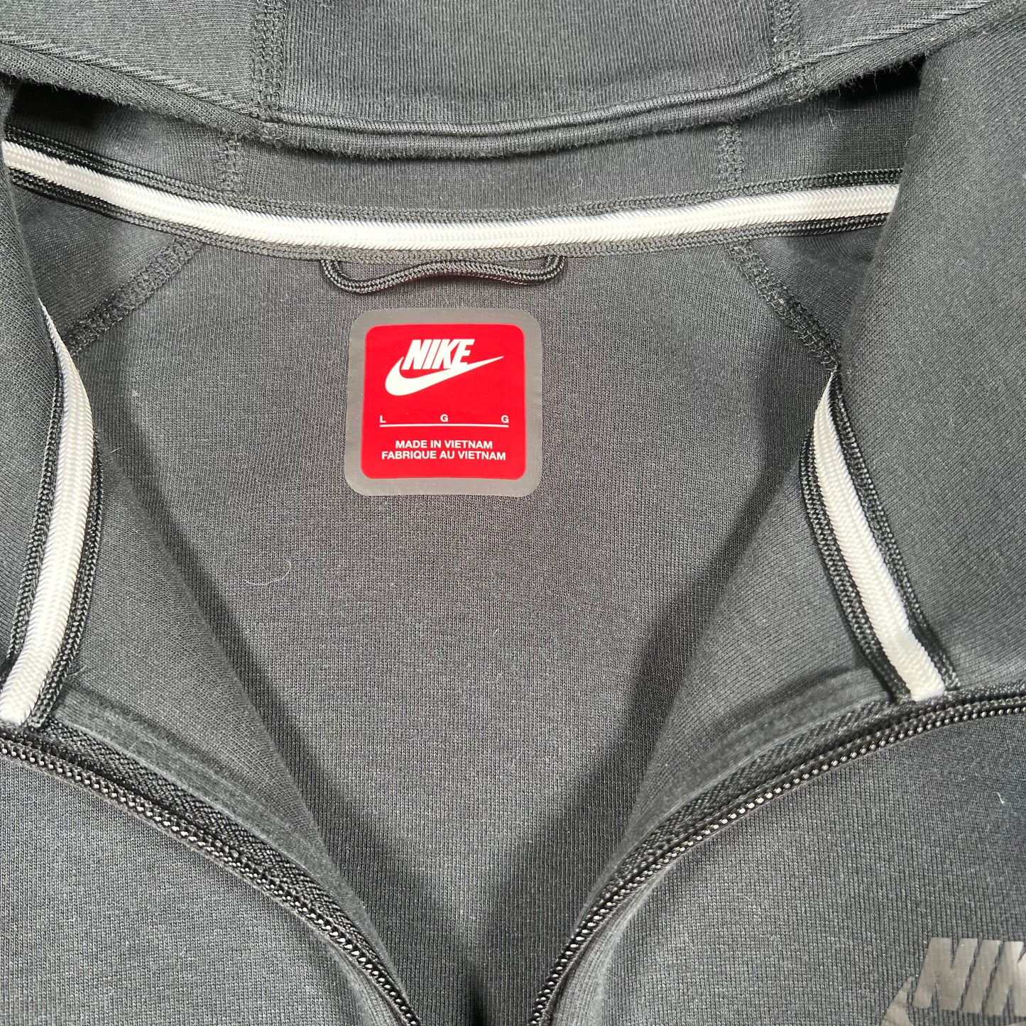 Nike Black Tech Hoodie Size Large USED v16563