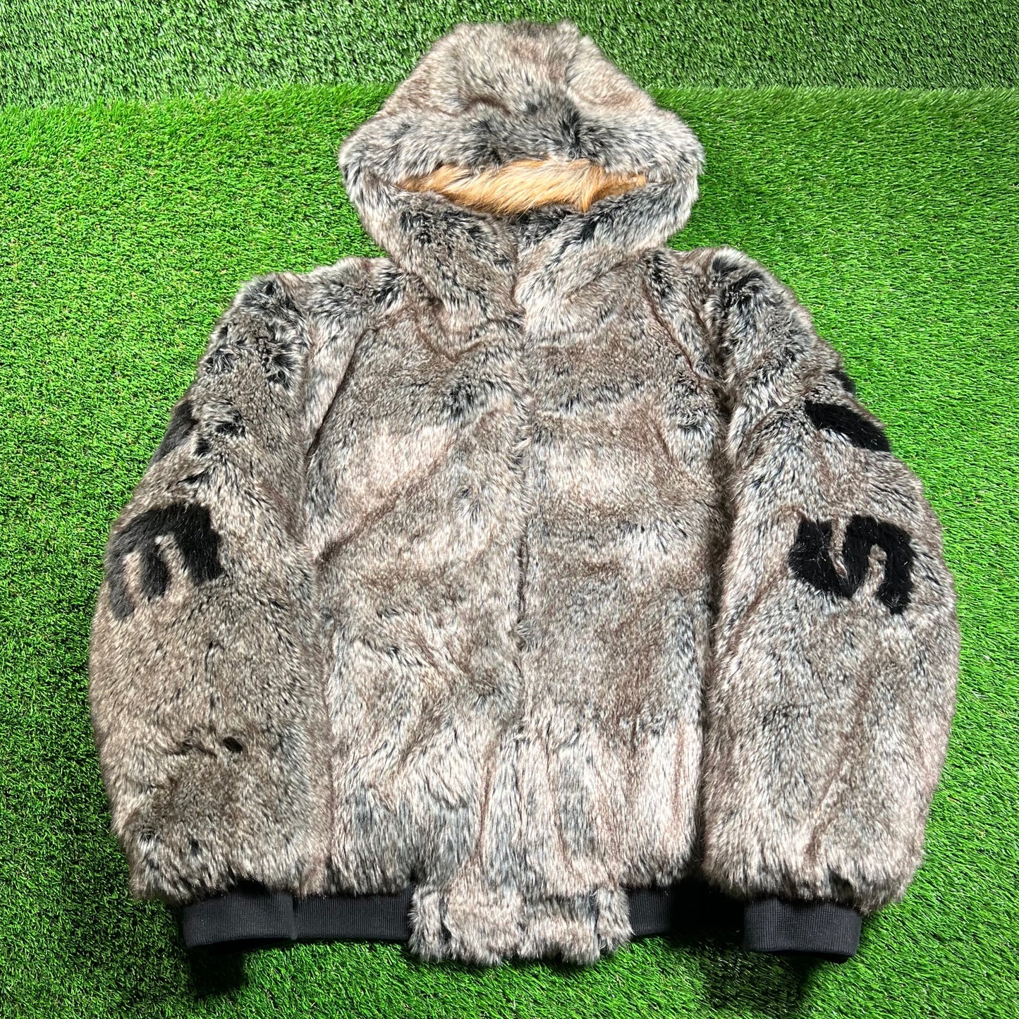 Supreme Reversible Faux Fur Red Hooded Work Jacket (2026) Size XL NEW x16444