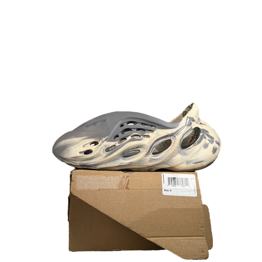 Yeezy Foamrunner MX Moon Grey (2021) Size 8 USED s21633