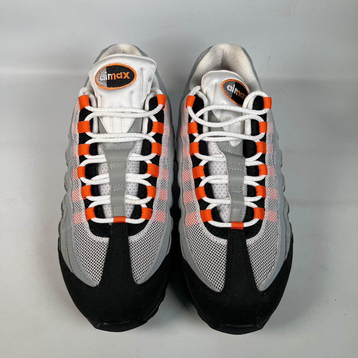 Nike Air Max 95 Mandarin Orange (2025) Size 10 USED s22411