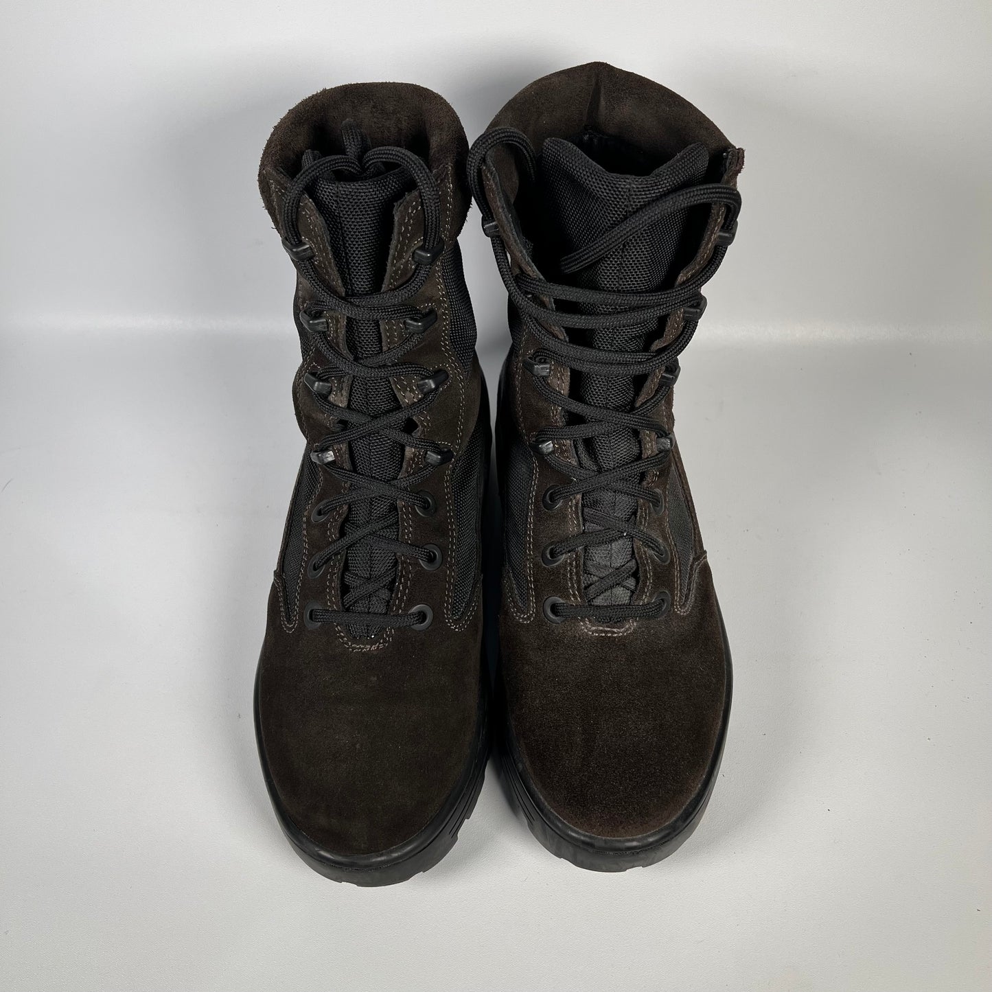 Yeezy Combat Boots Season 4 Oil Size 8.5US/41EU USED s8804