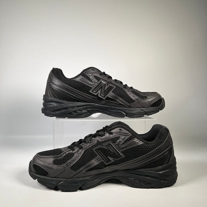 New Balance 740v2 Triple Black (2024) Size 11.5 USED s19957